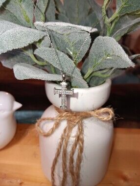 Sterling Siver Diamond Cross Necklace